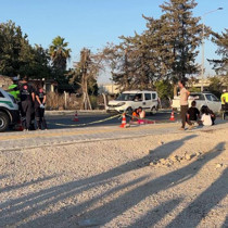 Hatay'da topun peşinden yola çıkan çocuk, kamyonetin altında can verdi