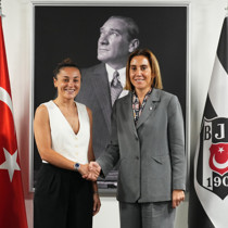 Beşiktaş'ın yeni teknik direktörü Didem Karagenç oldu