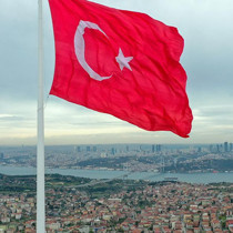 Fitch'ten Türkiye ekonomisine güven mesajı: Kredi notu teyit edildi