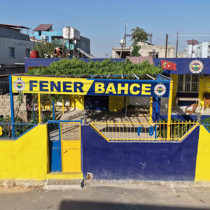 Fenerbahçeli depremzedenin sarı-lacivert sevgisi