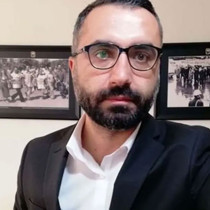 Gazeteci Alican Uludağ, sosyal medya paylaşımları nedeniyle gözaltına alındı