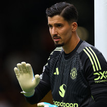 Manchester United'dan Altay Bayındır kararı