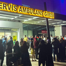 Bıçaklı saldırıya uğrayan kişi öldü