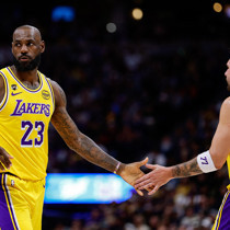 LeBron James, yeni takımını açıkladı