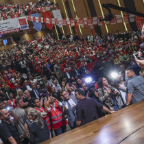 CHP'de 'paralı figüran' tartışması... Gürsel Tekin'den sert tepki