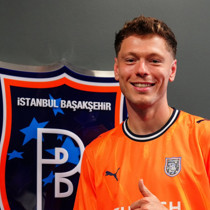 Başakşehir, Danimarka'nın yıldızı Skov Olsen'i transfer etti