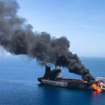 Yemen'deki Husiler, Suudi Arabistan'a ait petrol tankerini hedef aldığını duyurdu