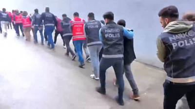 69 ilde zehir tacirlerine operasyon: 381 kişi tutuklandı