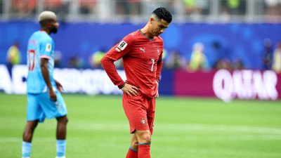 Cristiano Ronaldo'nun büyük turnuvalardaki gol laneti 10 maça ulaştı!