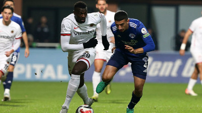 Gençlerbirliği, M'Baye Niang ile yollarını ayırdı