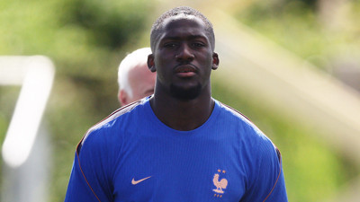 Real Madrid, Ibrahima Konate'yi transfer ettiğini açıkladı