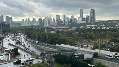 İstanbul'da sağanak yağış etkili oluyor
