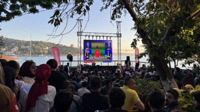 İçişleri Bakanlığı'ndan 81 ile talimat! Meydanlarda dev ekranda milli maç yayını iptal