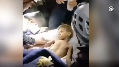 Venezuela'da mucize: 3 yaşındaki çocuk, depremden 6 gün sonra enkazdan çıkarıldı