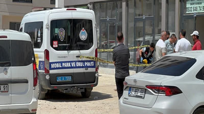 500 bin TL alacağı için emlakçıyı bacağından vurdu