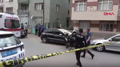 Tartıştığı üvey annesi ve kız kardeşini boğazlarını keserek öldürdü