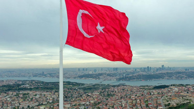 Fitch'ten Türkiye ekonomisine güven mesajı: Kredi notu teyit edildi