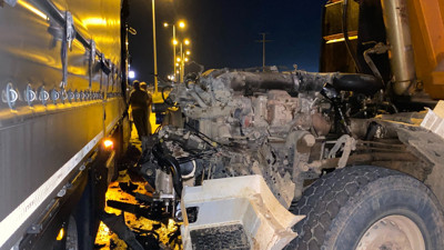 Ankara'da TIR ile hafriyat kamyonu çarpıştı: 1 yaralı