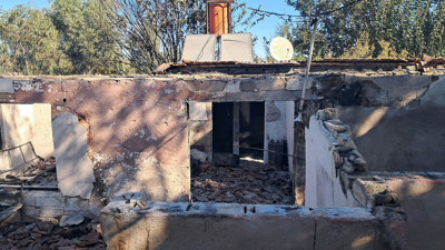 Antalya Serik'teki yangın kontrol altına alındı; 6 ev yandı