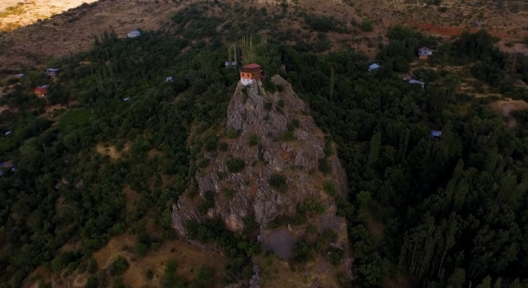 Kayalığın üzerindeki meşhur ev satılıyor... Fiyatı dudak uçuklattı! - Resim : 1