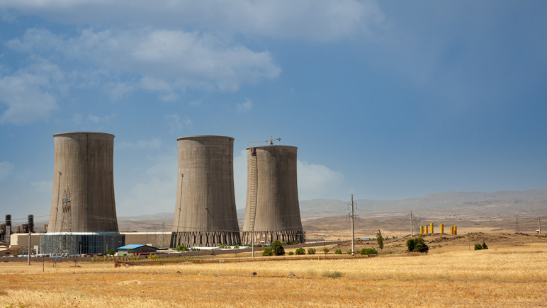Humeyni nükleere karşıydı! İran'da ilk tesisi Almanlar kurdu - Resim : 2