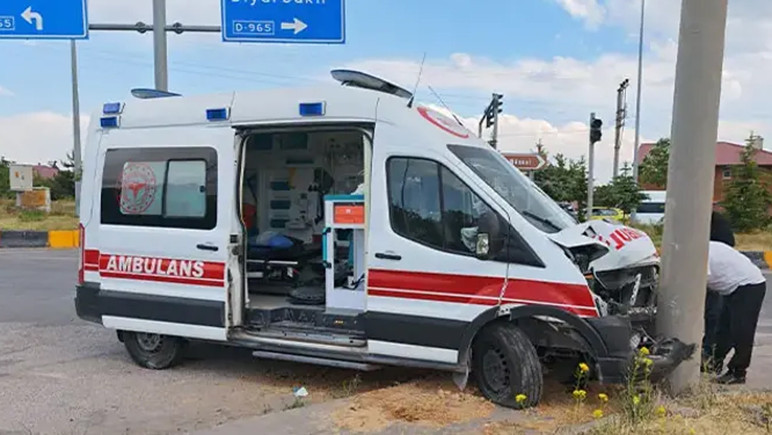 Bitlis'te korkunç kaza: Çok sayıda yaralı var - Resim : 1