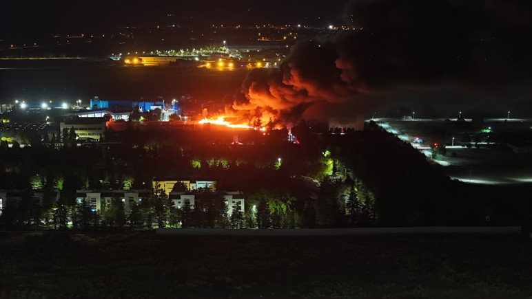 Eskişehir'de TUSAŞ fabrikasında yangın - Resim : 1