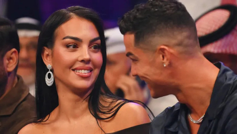 Cristiano Ronaldo'nun Nişanlısı Georgina Rodriguez’den eleştirilere sert yanıt! “Değerimiz görünüşümüzle ölçülemez” - Resim : 2