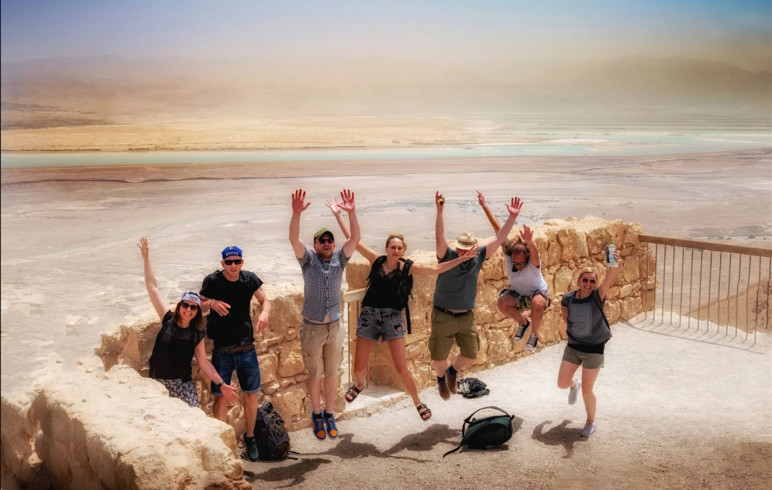 Tatilde yerel halka saygısızlık, İsrail askerleri Asya’yı karıştırdı - Resim : 2