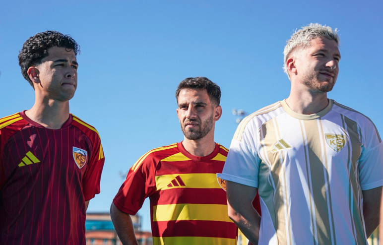 Kayserispor'un yeni sezon formaları tanıtıldı - Resim : 1