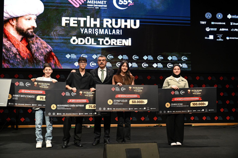Fetih Ruhu Yarışmaları’nda ödüller sahiplerini buldu - Resim : 1