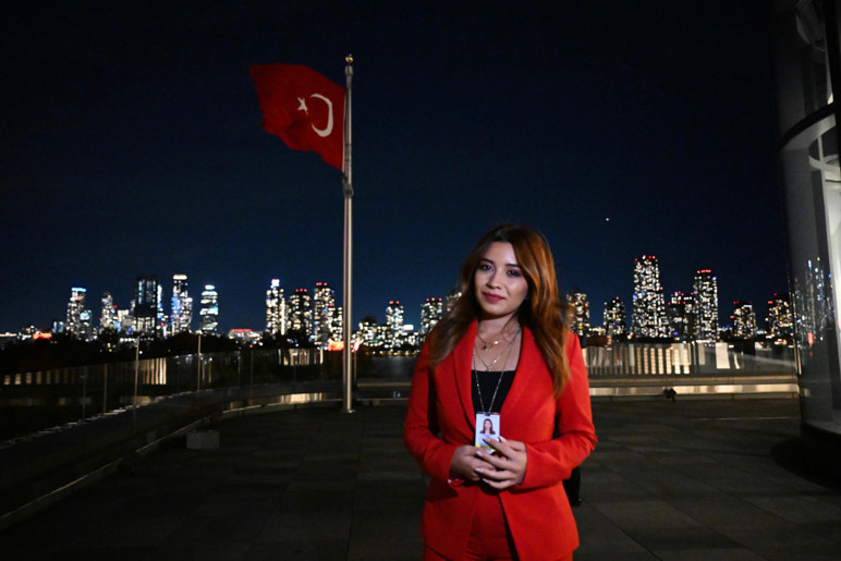 Haber Global Muhabiri Saadet Çelikçi: Her haberin merkezinde bir insan hikâyesi var - Resim : 1