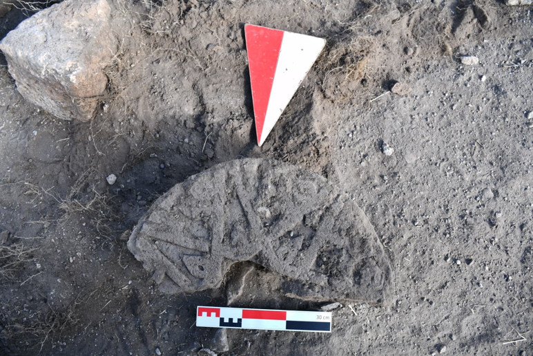 Ani’de “Hz. Muhammed” isminin yer aldığı Selçuklu taşı bulundu - Resim : 4