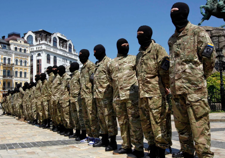 Azov, Sağ Sektör, RIM, Moskova Kiev'in ırkçı birlikleri - Resim : 1