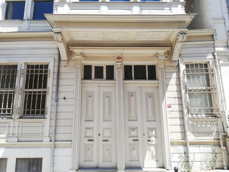 Tarihi konakta çürüme riski, Ahmet Paşa Konağı metruk kaldı - Resim : 2