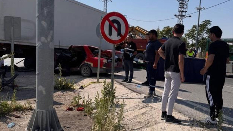 Konya'da feci kaza! Tır ile otomobil çarpıştı: Ölü ve yaralılar var