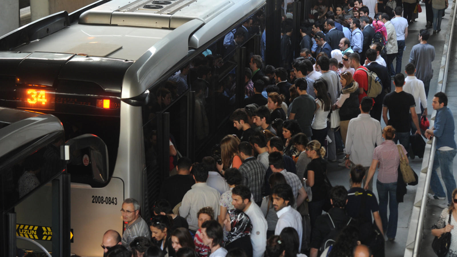 Pahalılık ve deprem korkusu, giden gidene...
