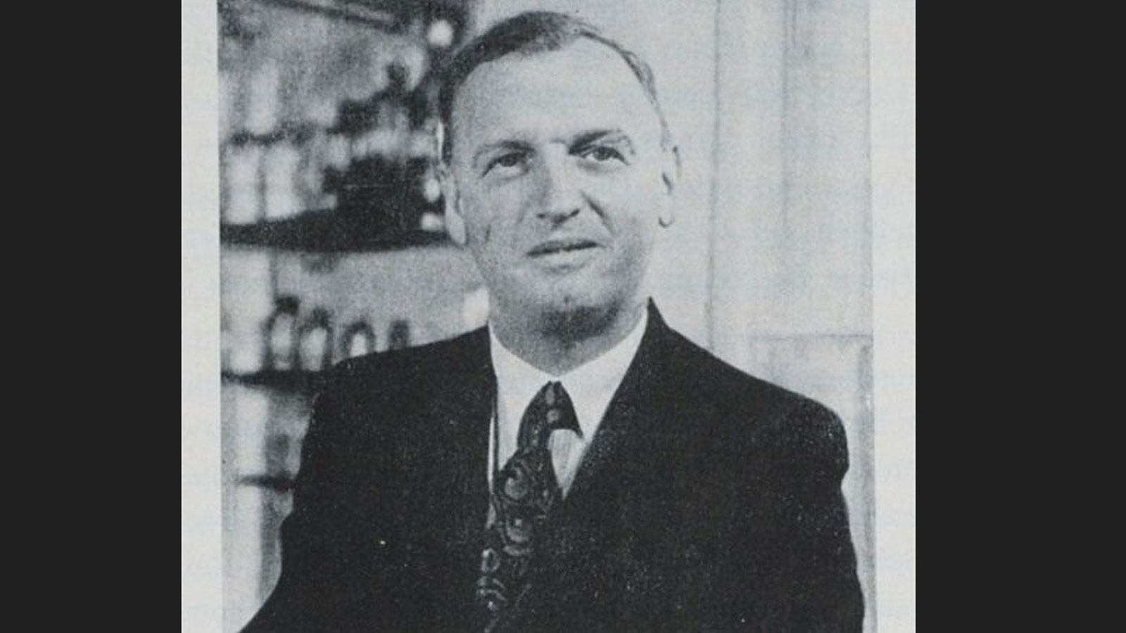 Clara'nın kayıp materyalleri, İstanbul'da karanlık Nazi deneyleri