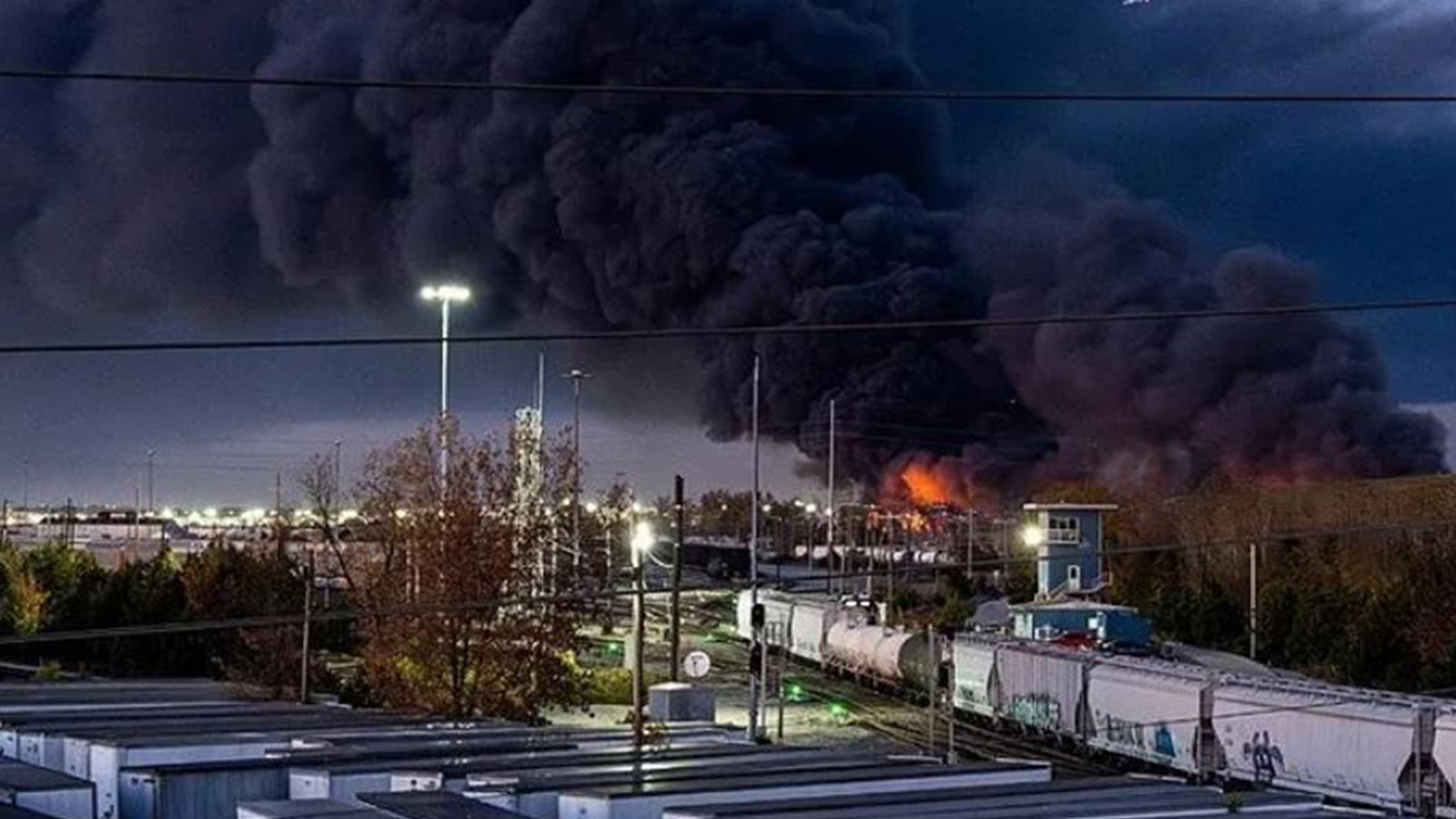 ABD’de kargo uçağı düştü: 7 kişi öldü, 11 kişi yaralandı
