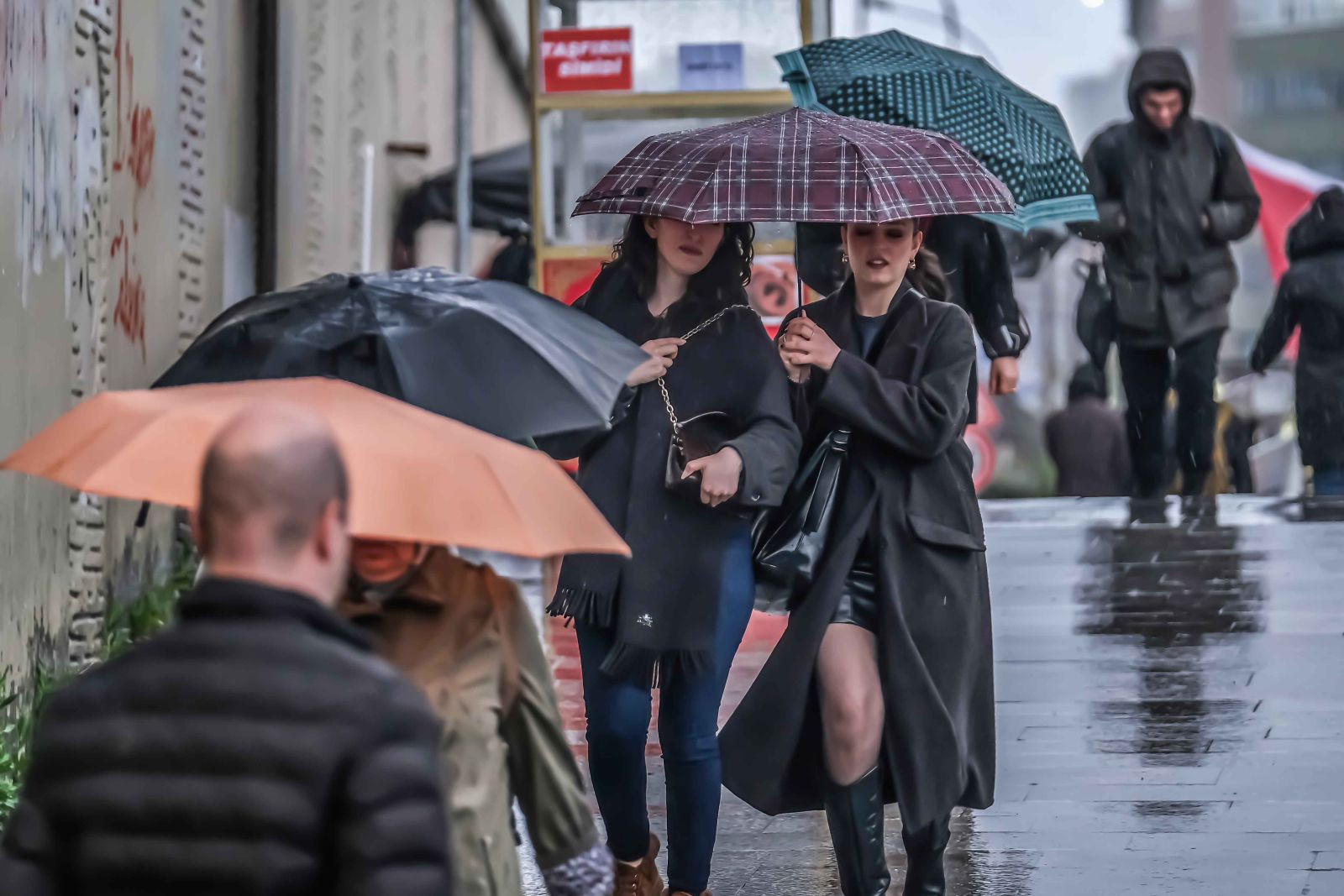 Meteoroloji’den kırmızı alarm! İstanbul ve 12 ilde gökyüzü kapkara olacak - Resim: 10
