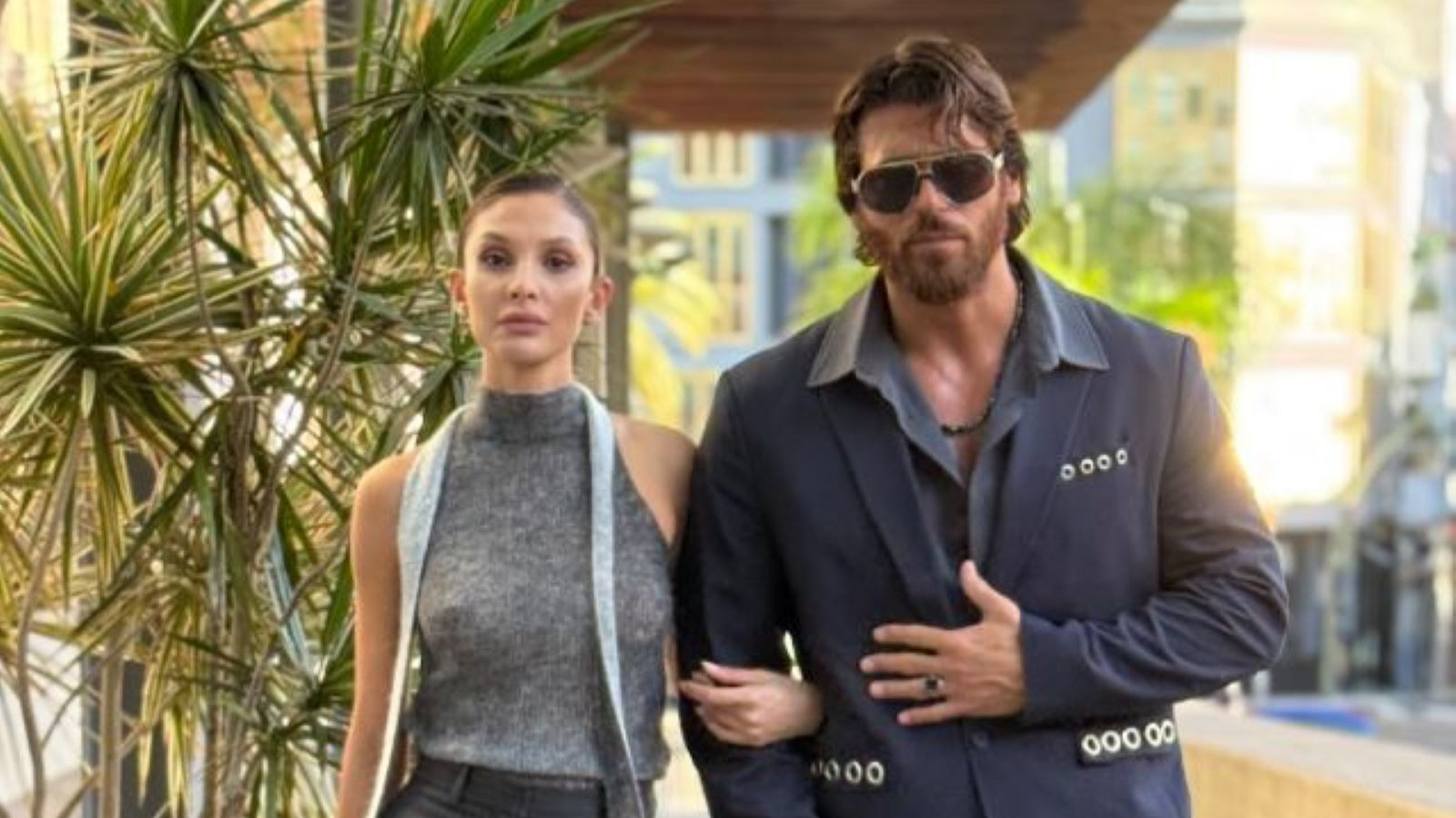 Can Yaman ve sevgilisi Kanarya Adaları'nda