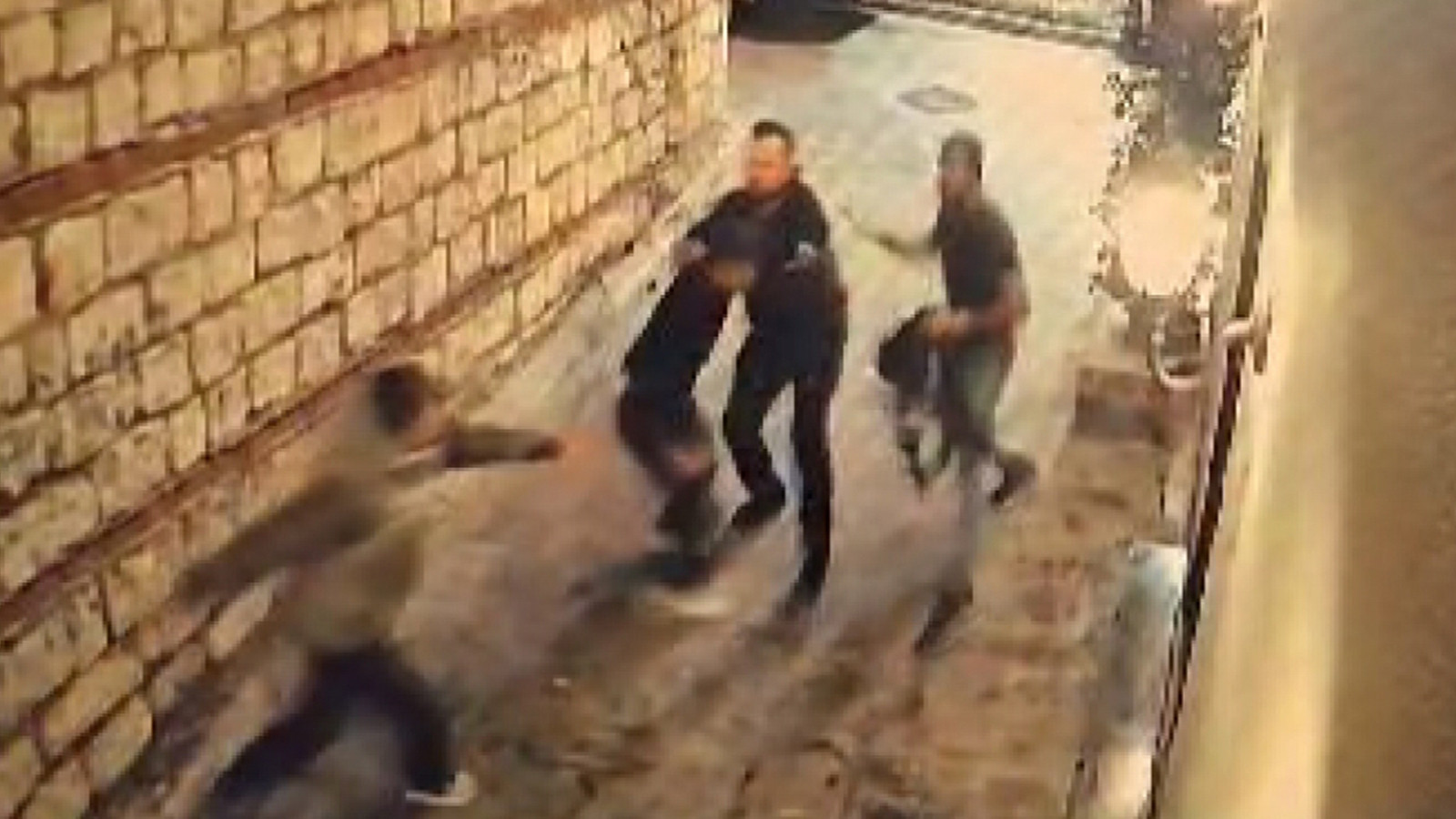 2 hafta sonra düğünü olacaktı! İçki içenleri uyardığı için bıçaklanarak öldürüldü