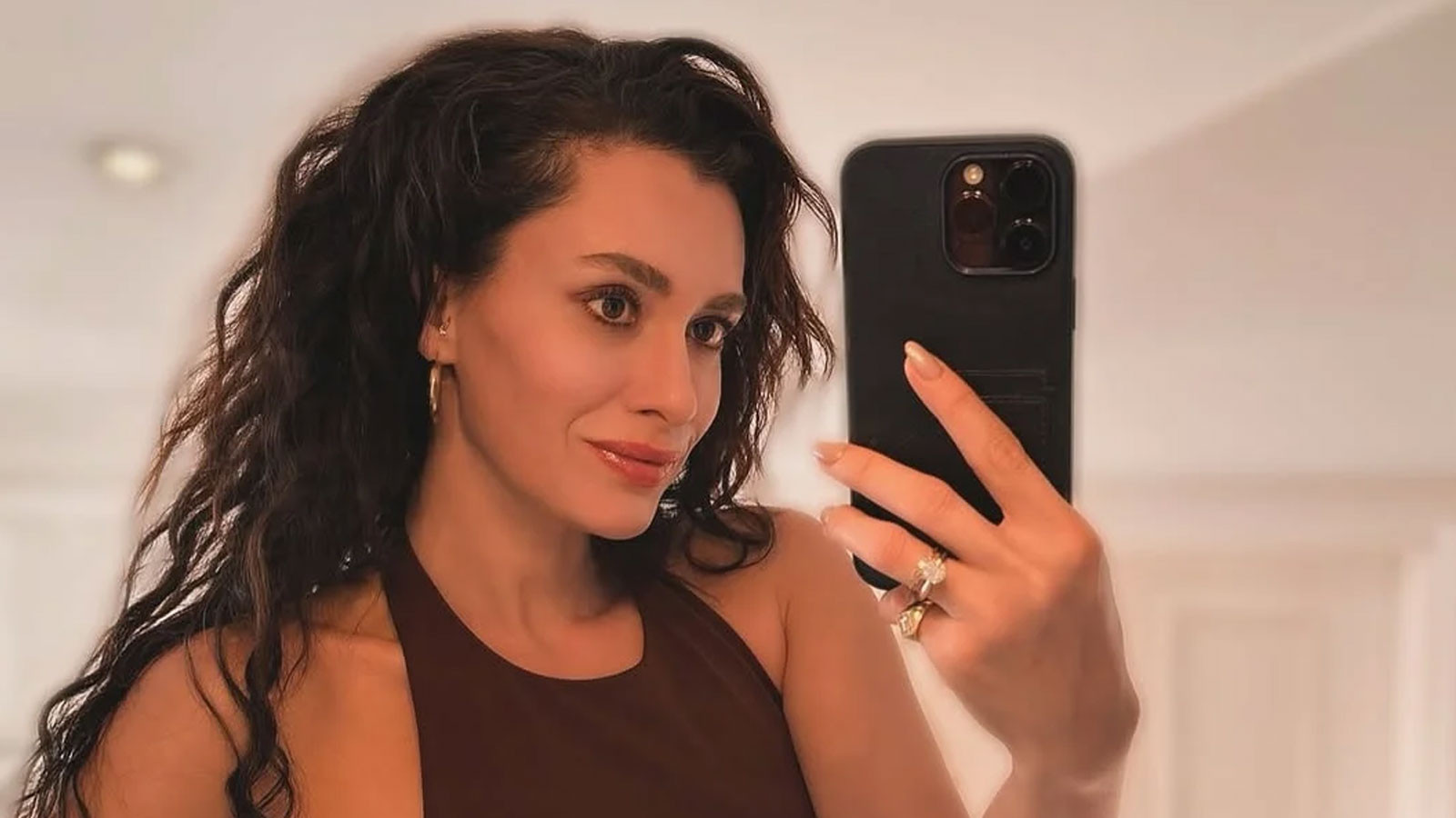 Ünlü oyuncu evleniyor