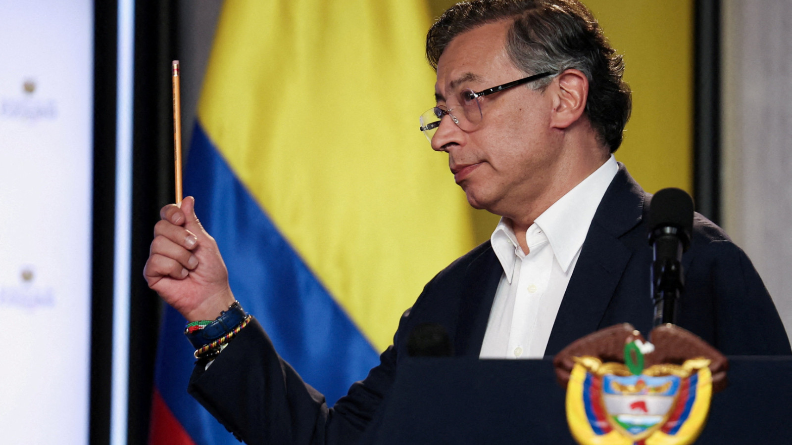 Kolombiya Devlet Başkanı Gustavo Petro, FARC fraksiyonlarına karşı askeri operasyon başlattı