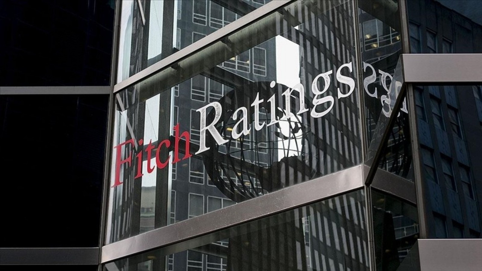 Fitch, Türk bankalarının notlarını yükseltti