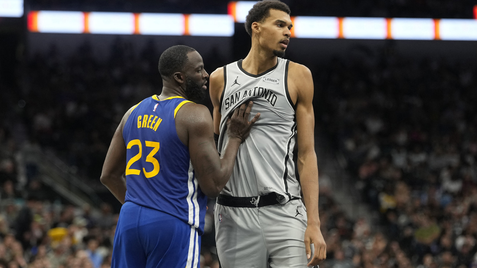 NBA yıldızı Wembanyama, haftalarca sürecek sakatlık nedeniyle sahalardan uzak kalacak!