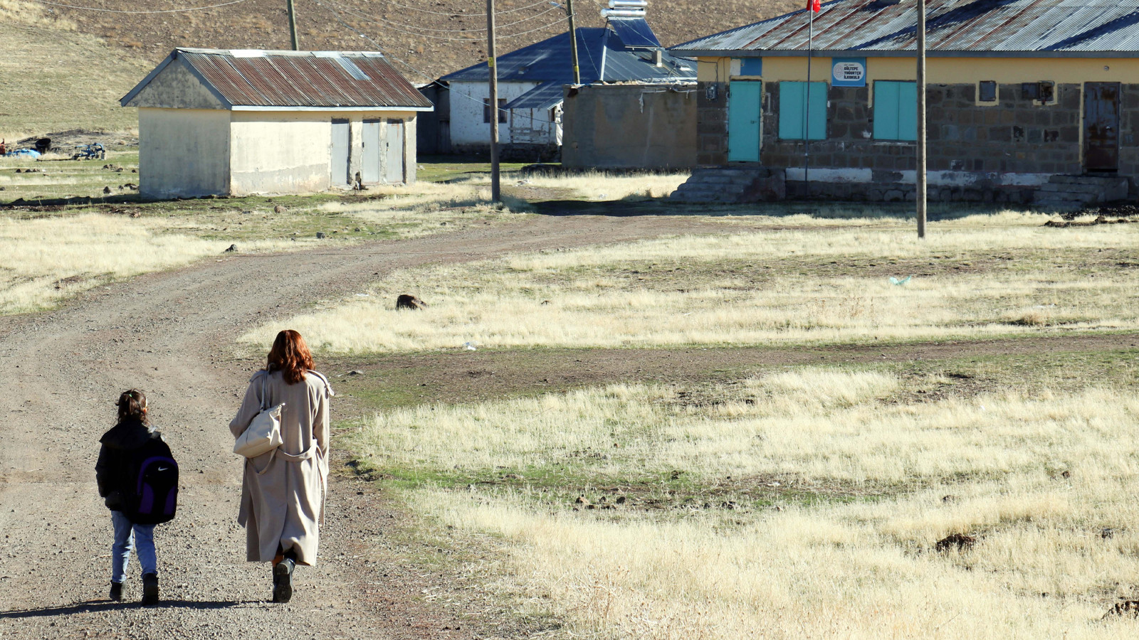 Bir öğretmen, bir öğrenci... Türkiye'ni ücra bir köşesinde umut yeşeriyor!
