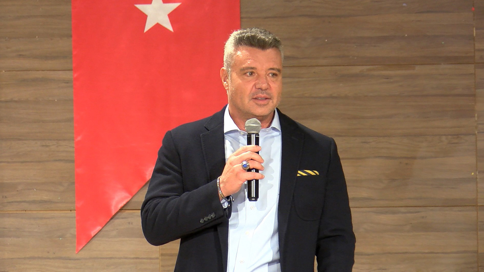 Fenerbahçe Başkanı Sadettin Saran: Sizden aldığımız moralle 3 puanla döneceğiz