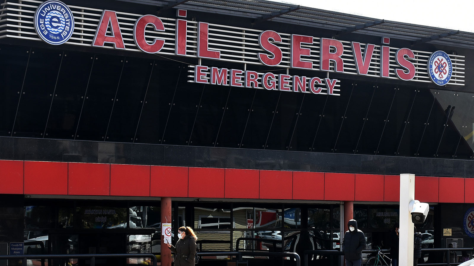 Mersin'de 11 fabrika işçisi, zirai ilaç zehirlenmesi şüphesiyle hastaneye kaldırıldı