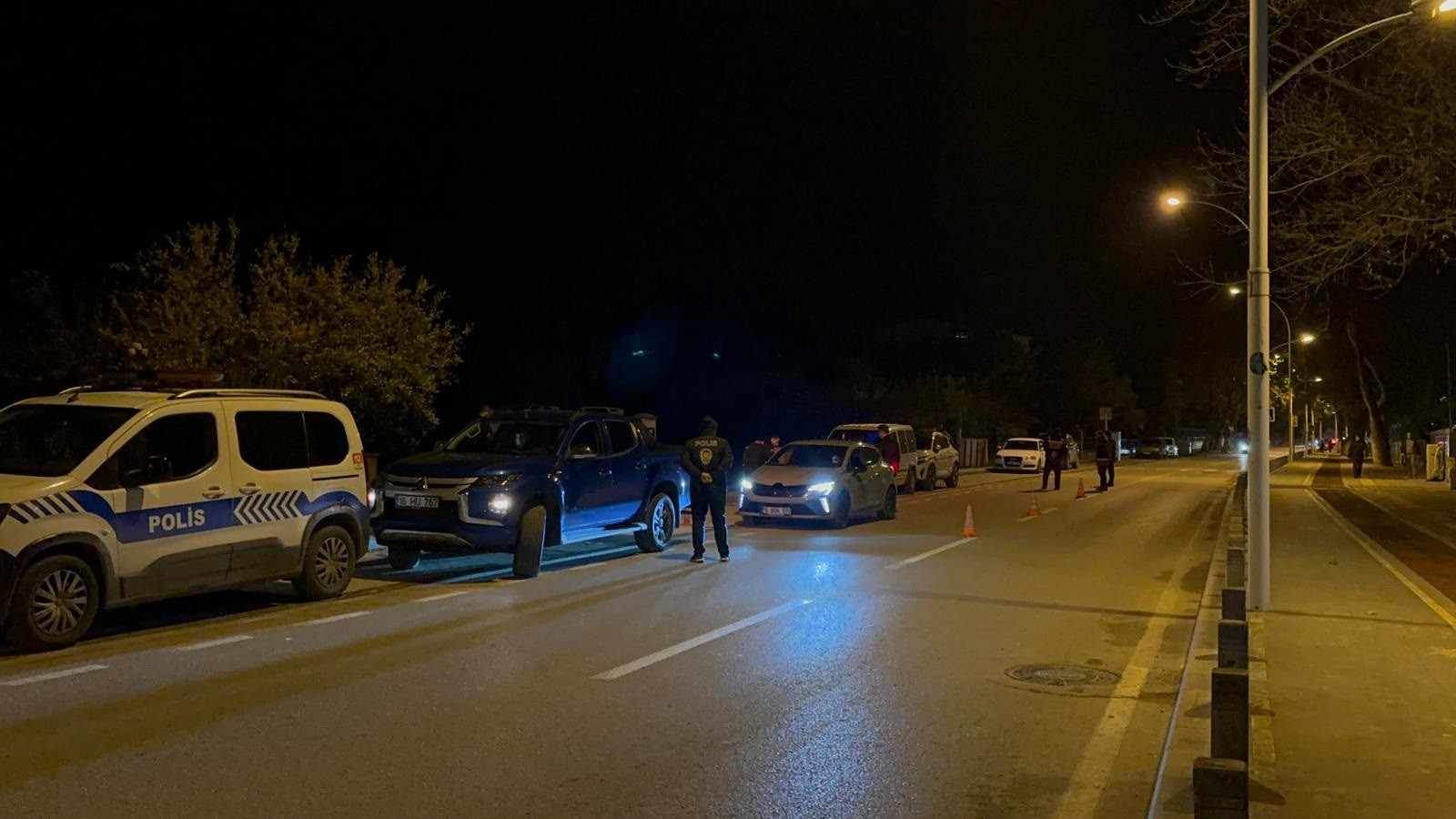 Tarihi ziyaret öncesi olağanüstü güvenlik: İlçeye giriş yapanların kimlikleri ve plakaları inceleniyor